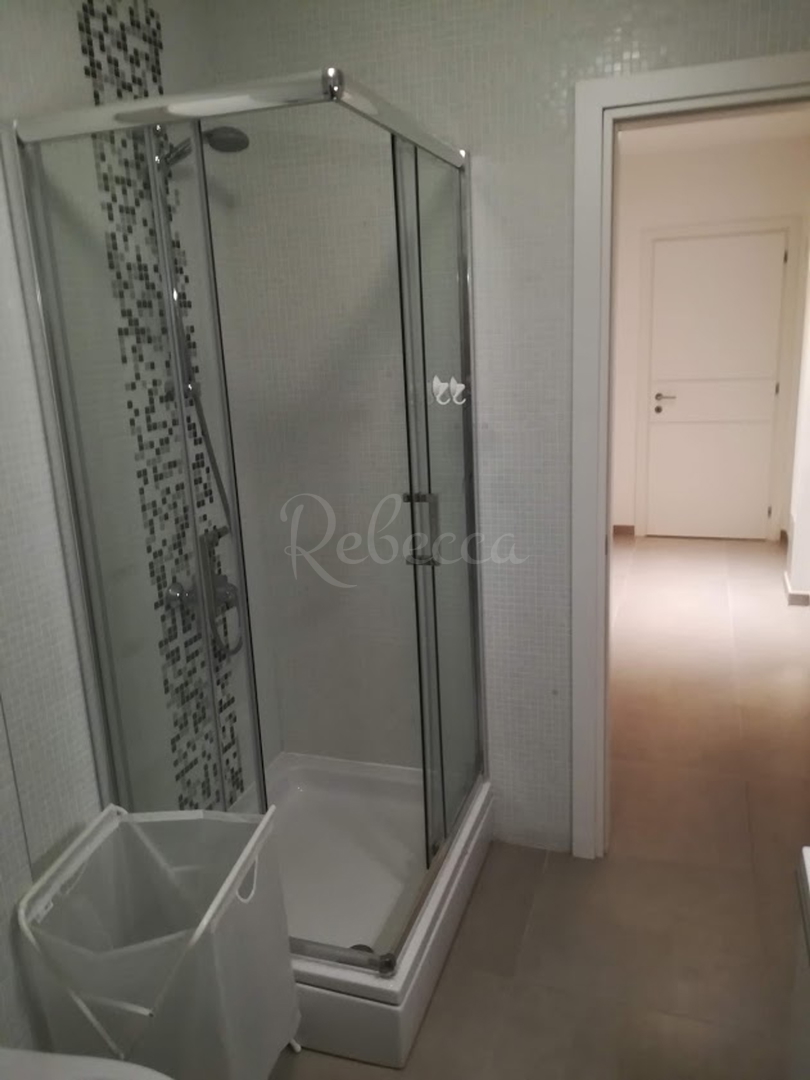 Apartment Zu verkaufen -  Peroj