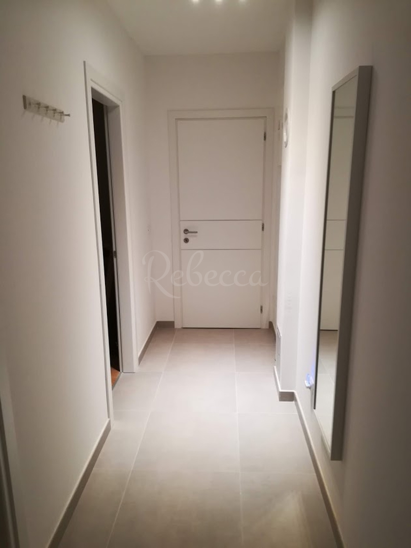 Apartment Zu verkaufen -  Peroj