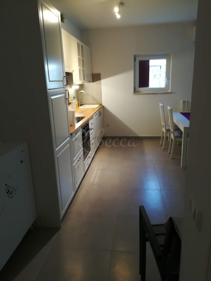 Apartment Zu verkaufen -  Peroj