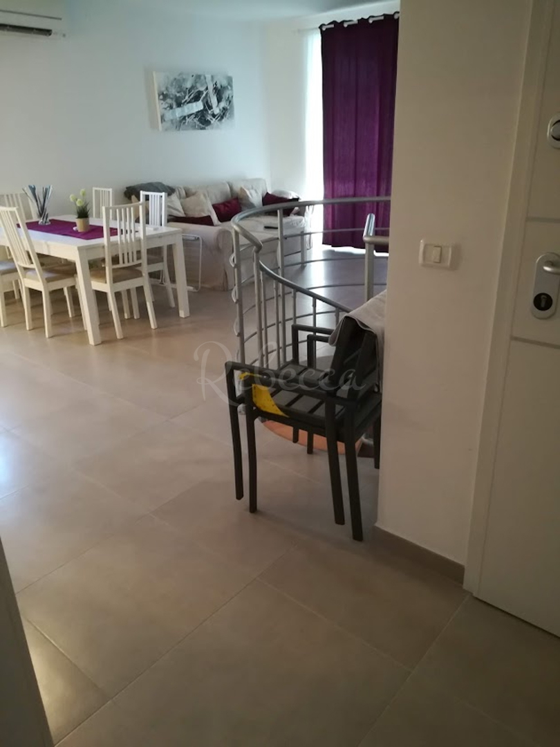 Apartment Zu verkaufen -  Peroj
