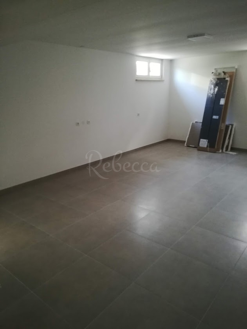 Apartment Zu verkaufen -  Peroj