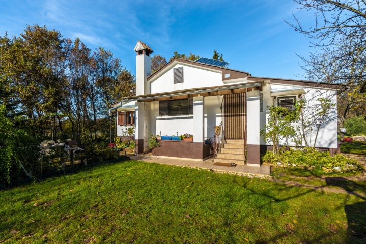 Haus zu verkaufen 120 m² – Loborika