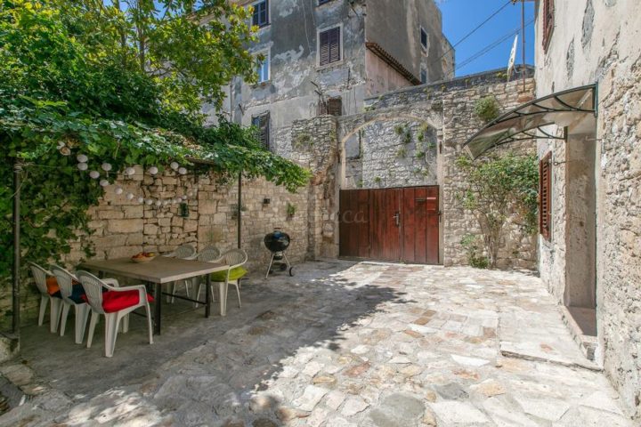 Kuća Na prodaju - Istarska Centar - foto 2/14