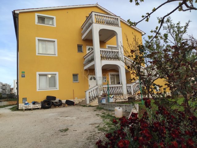 Kuća na prodaju 450 m² – Pula