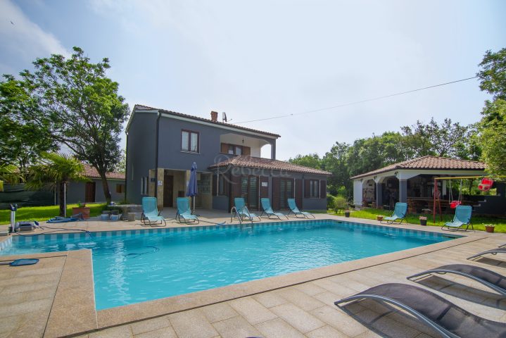 Haus zu verkaufen 600 m² – Ližnjan