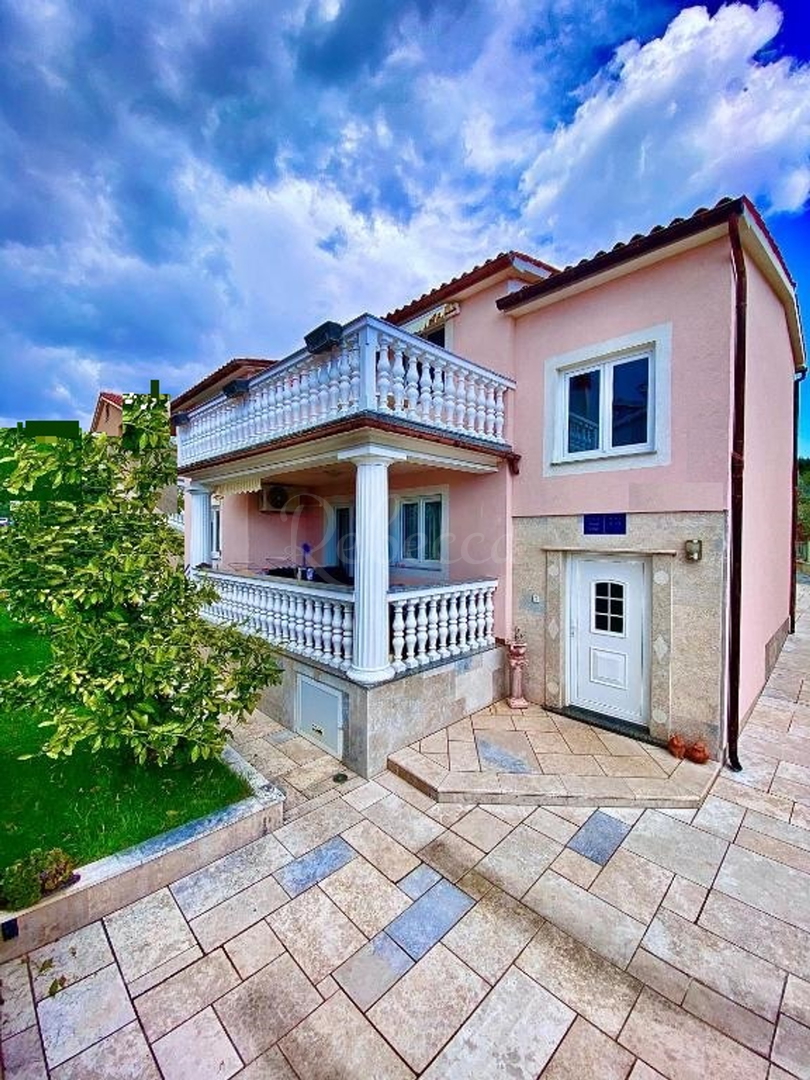 Kuća Na prodaju -  Fažana