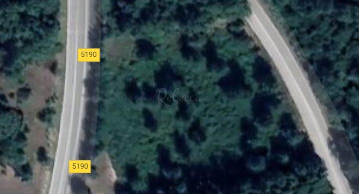 Land for sale 3724 m² – Žminj