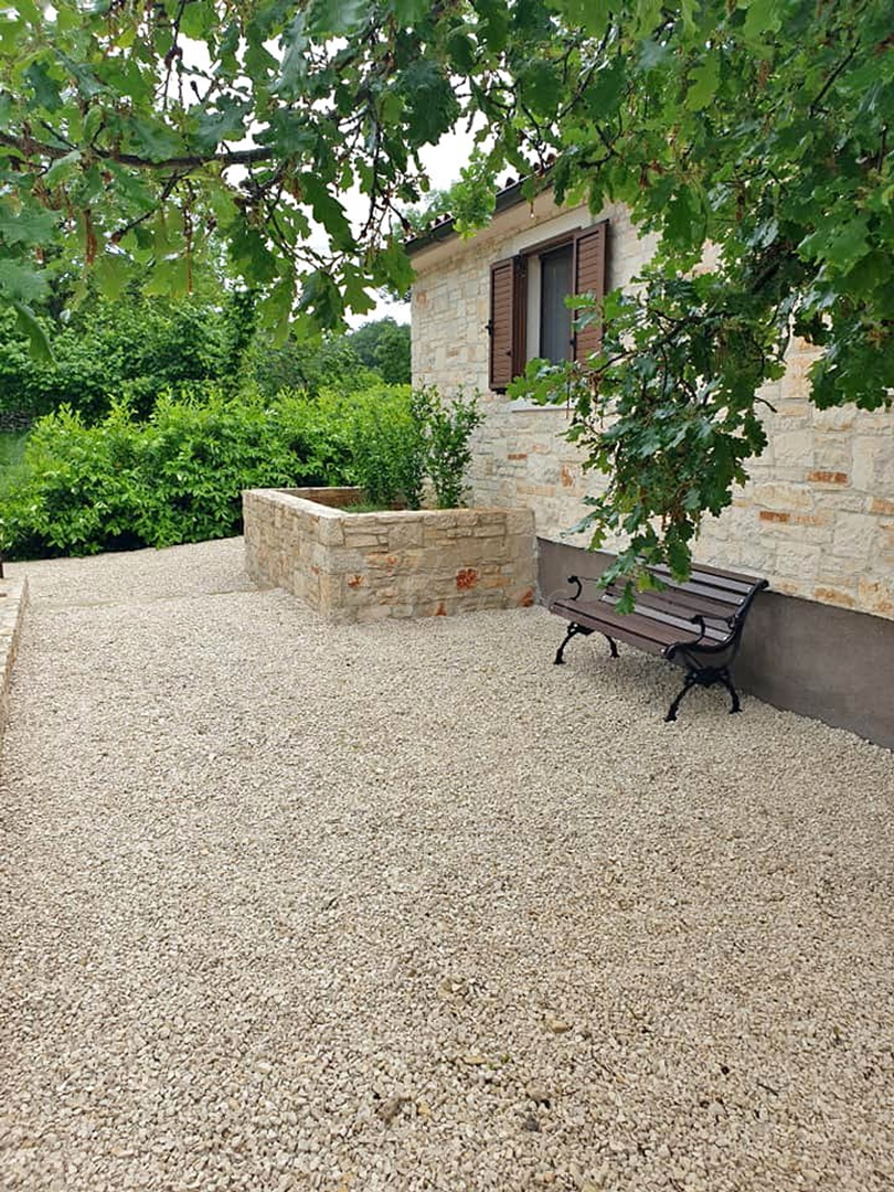 Casa In vendita -  Rojnići