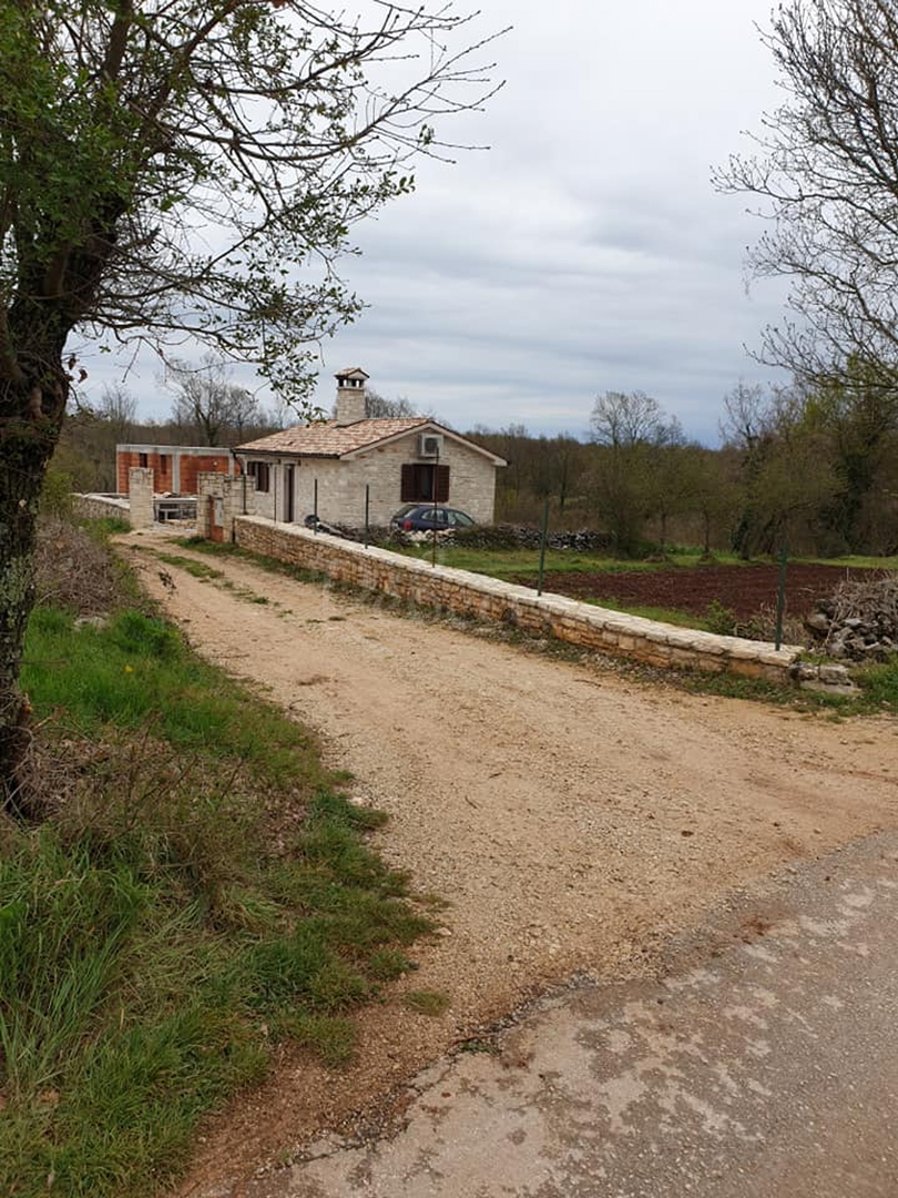 Casa In vendita -  Rojnići