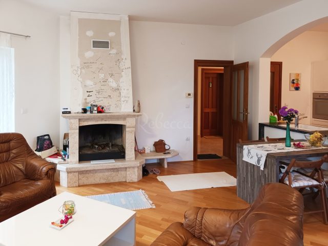 Hiša na predaj 300 m² – Valbandon