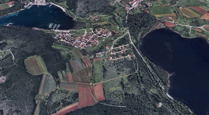 Zemljište na prodaju 1500 m² – Medulin
