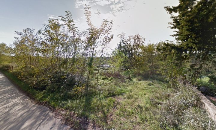 Land for sale 989 m² – Pula