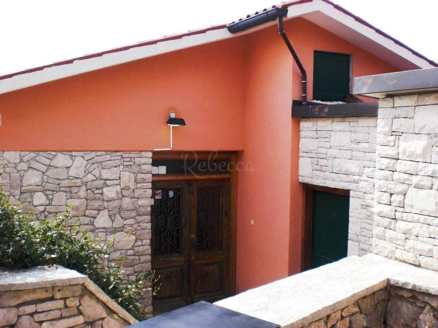 Kuća Na prodaju -  Trget