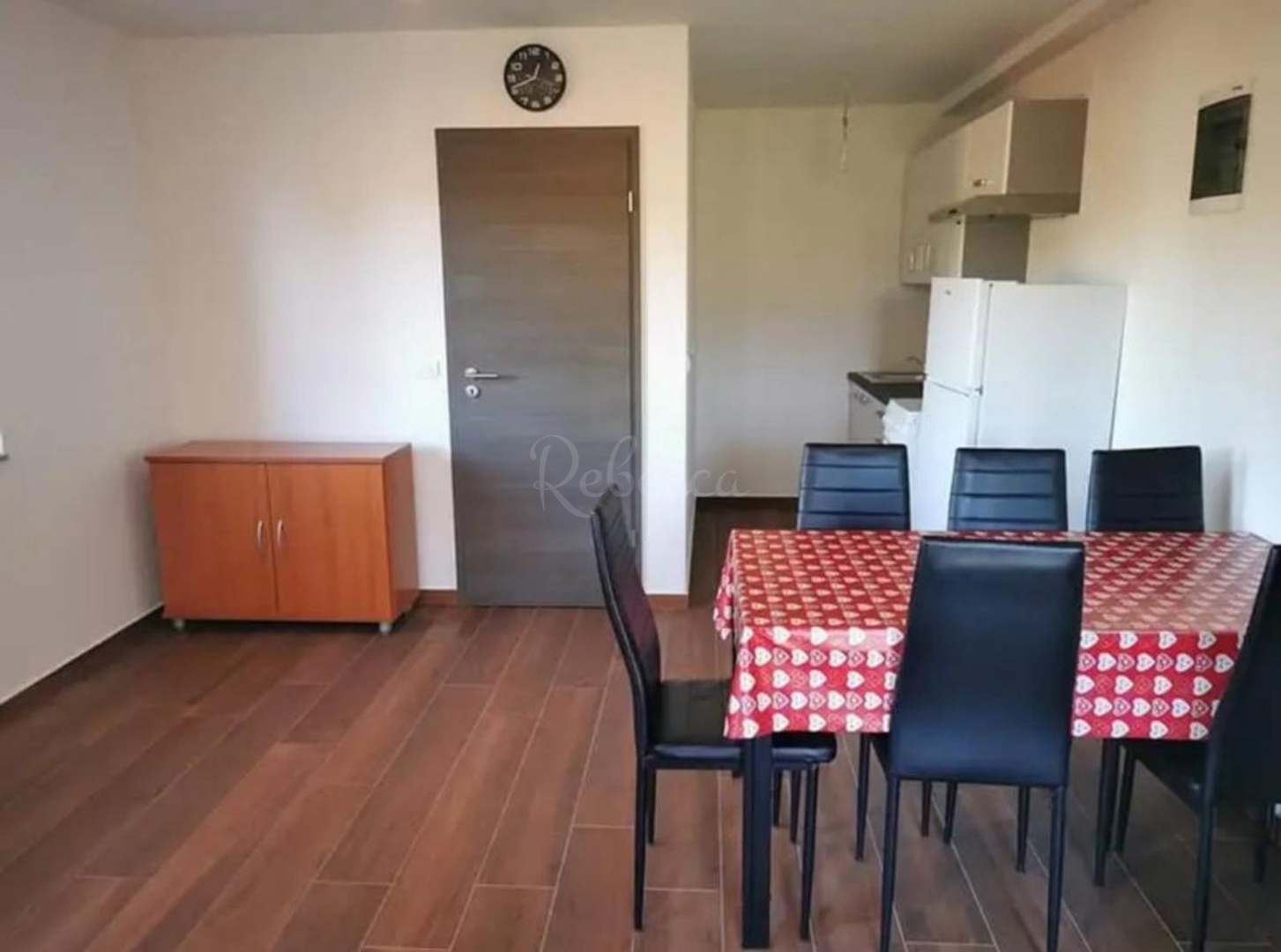Dom Na predaj -  Zambratija