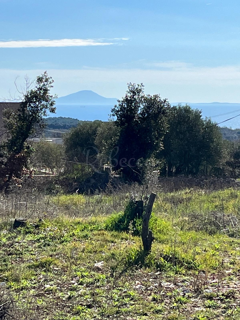 Parcela Na predaj -  Peruški