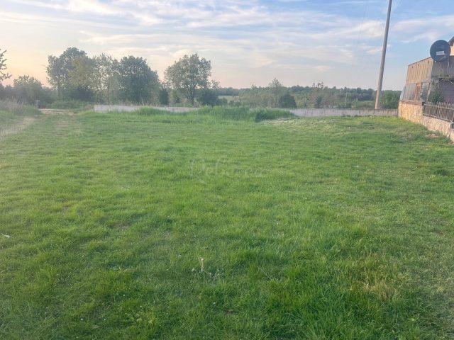 Land for sale 631 m² – Umag
