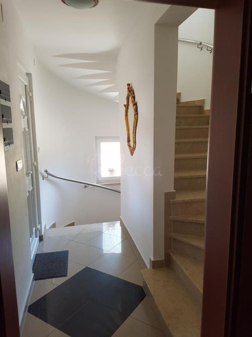 Haus Zu verkaufen -  Šijana
