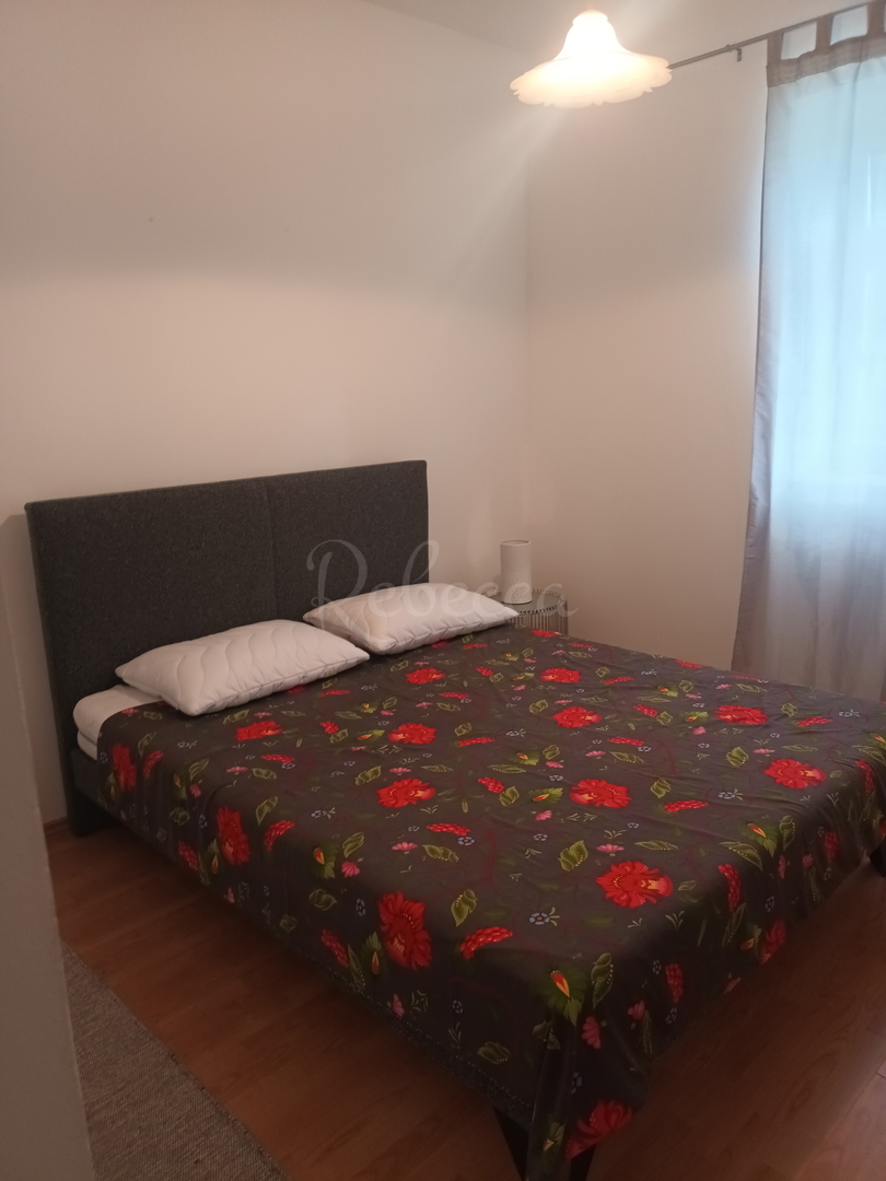 Haus Zu verkaufen -  Peruški