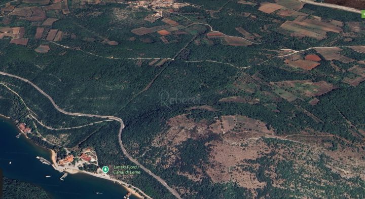 Działka na sprzedaż 31481 m² – Sveti Lovreč