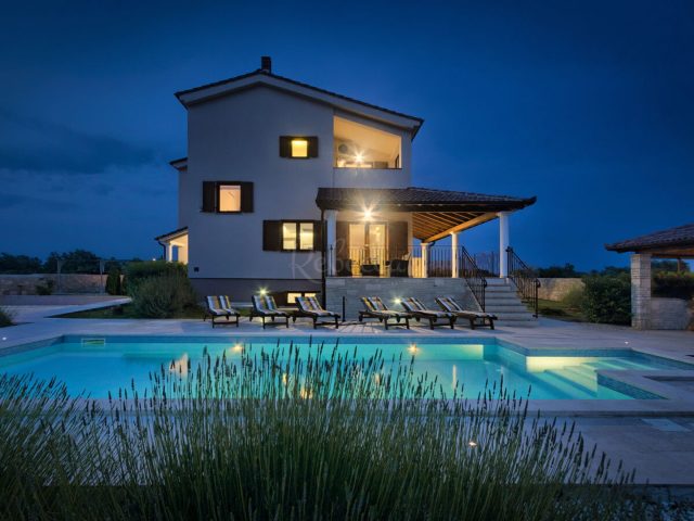 Dom na predaj 294 m² – Svetvinčenat