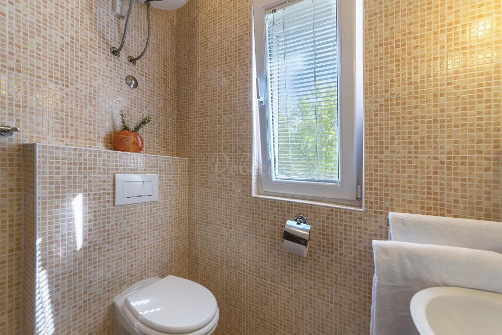 House For sale -  Peroj