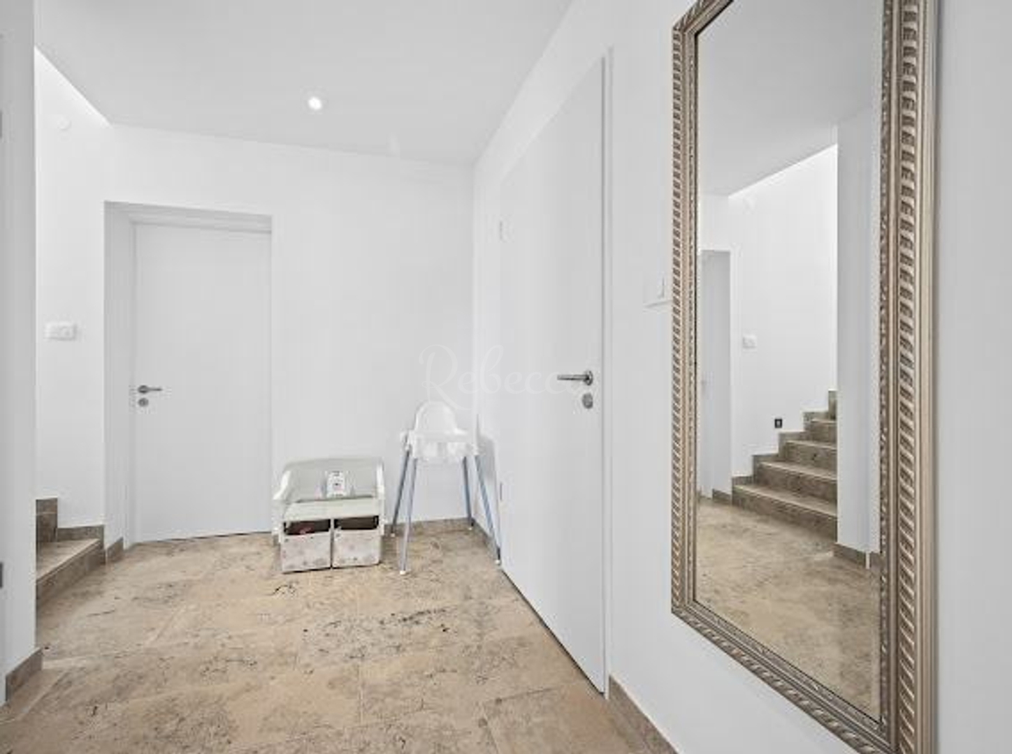 Maison À vendre -  Galižana