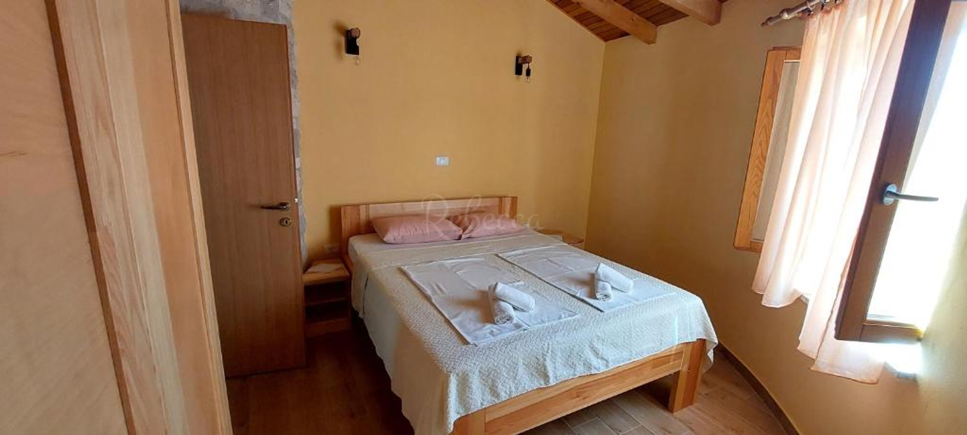 Haus Zu verkaufen -  Peruški