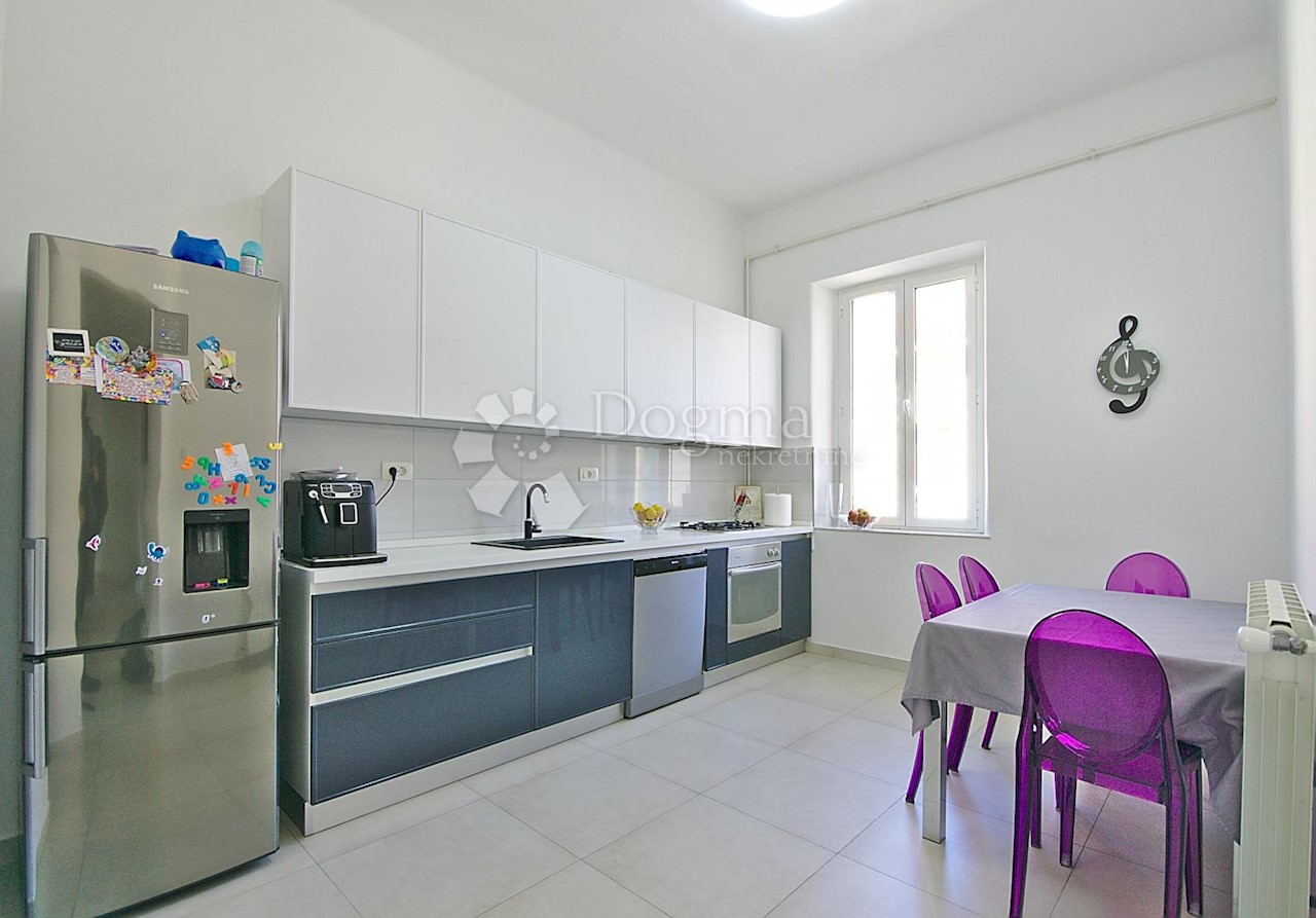 Apartment Zu vermieten - PRIMORSKO-GORANSKA  RIJEKA 