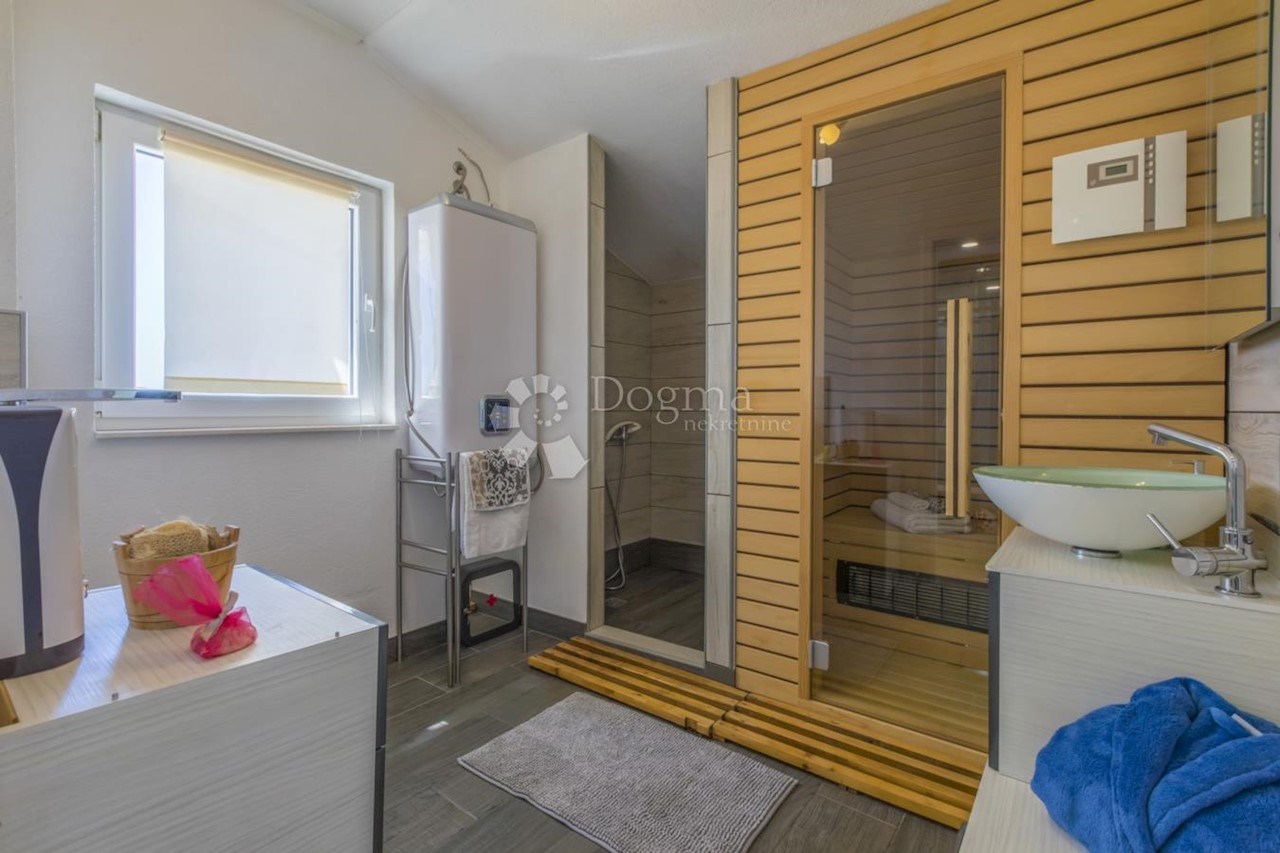 House For sale - Primorsko-goranska Novi Vinodolski - foto 4/12