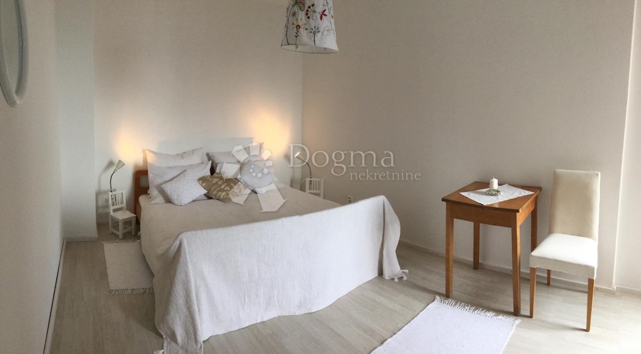 Apartma Naprodaj - PRIMORSKO-GORANSKA  Novi Vinodolski