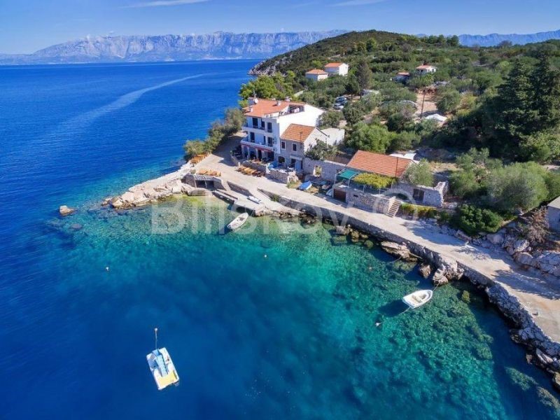 Land For sale - SPLITSKO-DALMATINSKA  HVAR 