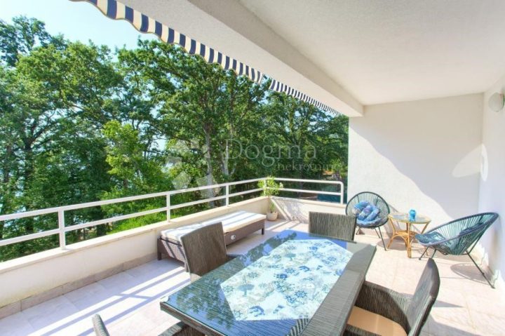 Apartmán na prodej 150 m² – Njivice