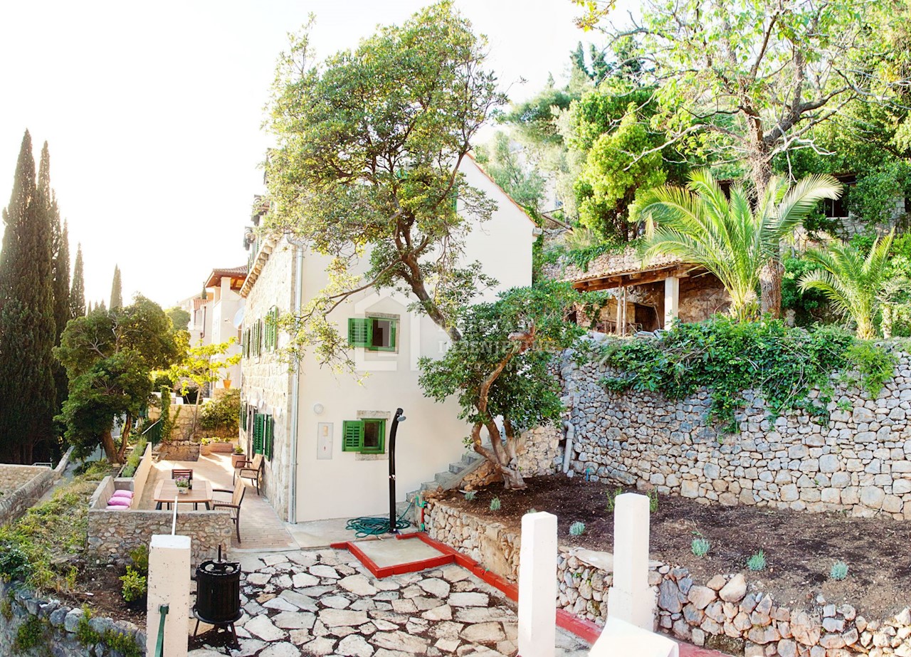House For sale - DUBROVAČKO-NERETVANSKA  DUBROVNIK 