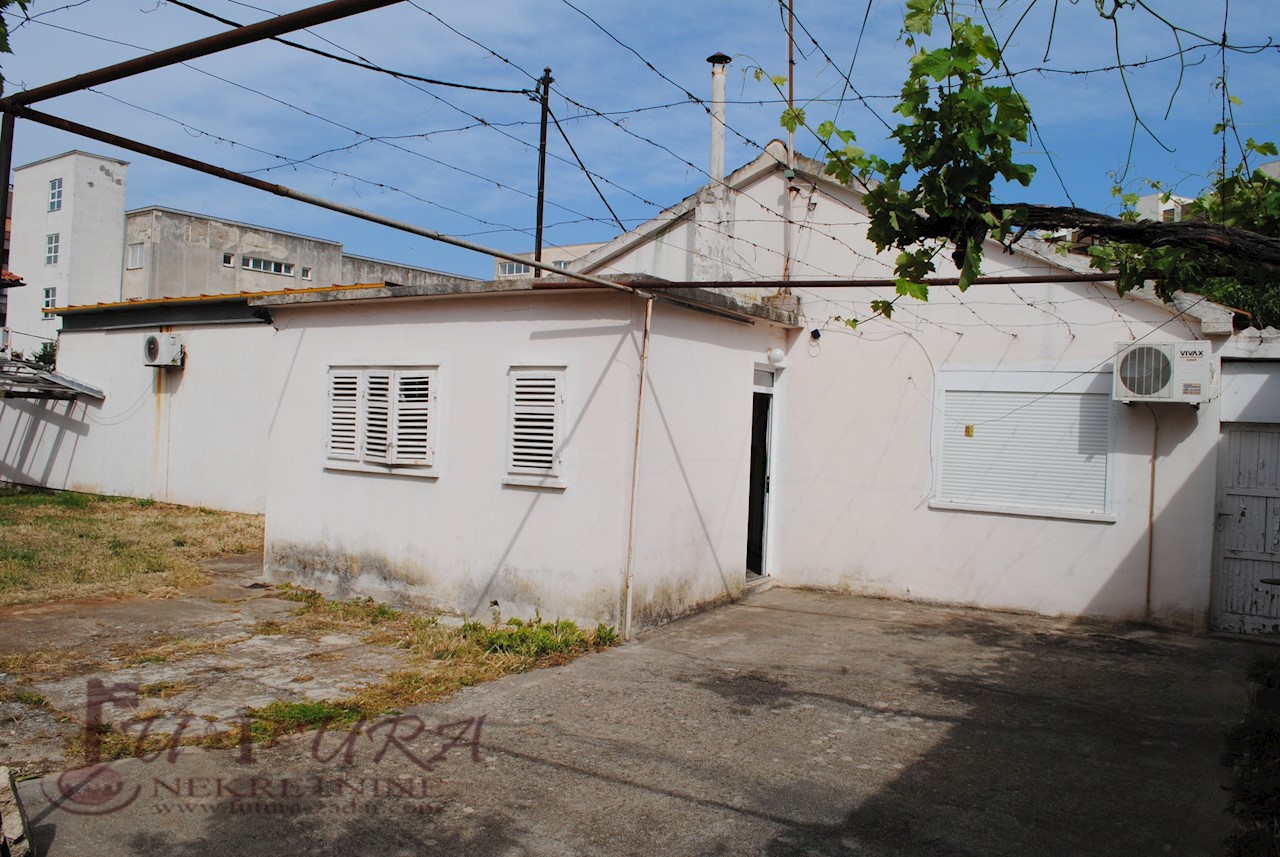 Maison À vendre JAZINE