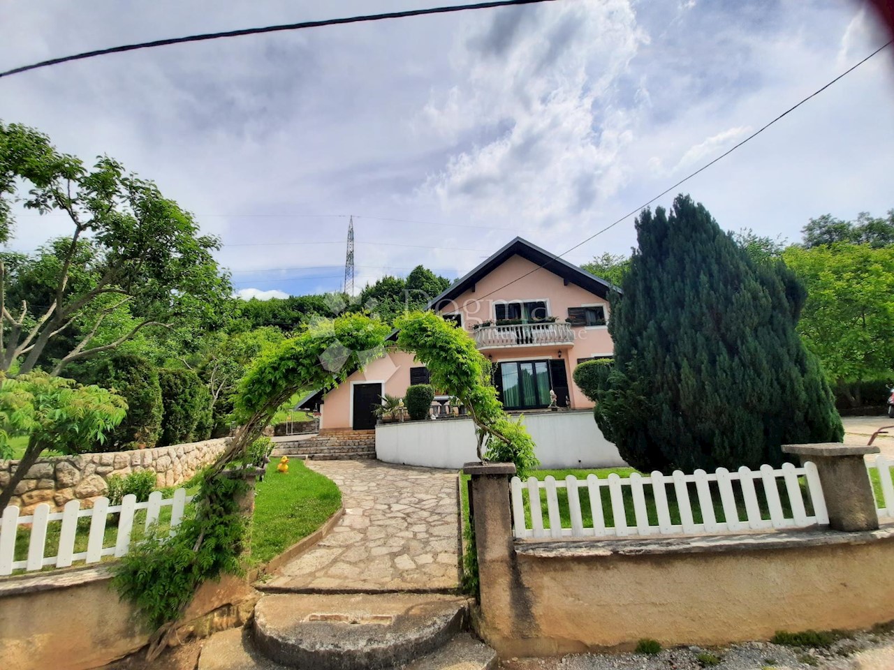 Haus Zu verkaufen - LIČKO-SENJSKA  OTOČAC 