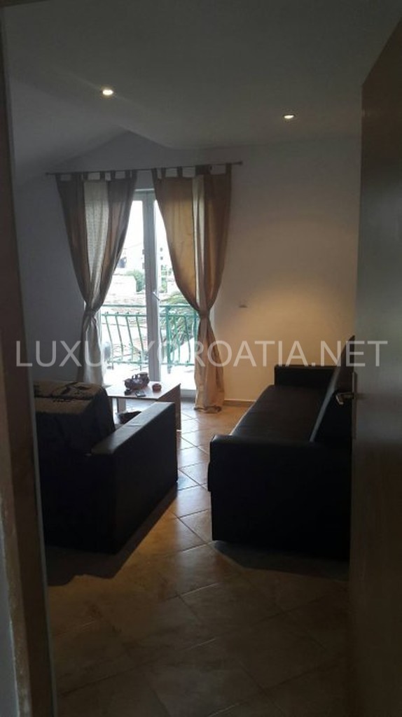 Casa In vendita - SPLITSKO-DALMATINSKA  ŠOLTA 