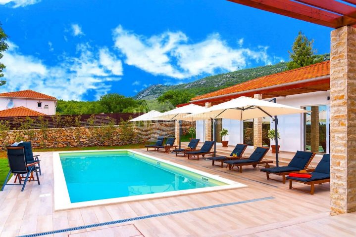 House for sale 262 m² – Šibenik
