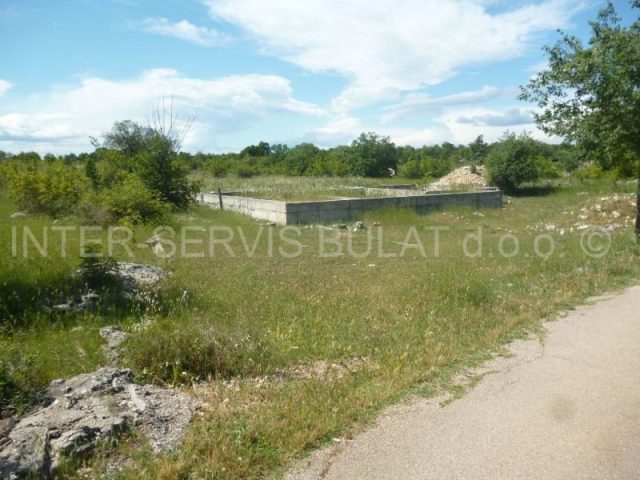 Pozemok na predaj 5600 m² – Pakovo Selo