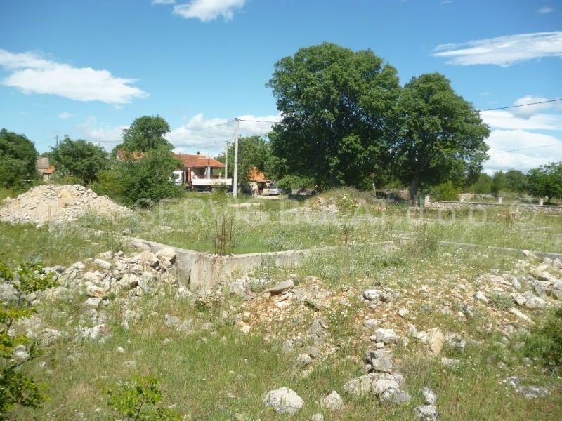 Pozemok Na predaj - ŠIBENSKO-KNINSKA  DRNIŠ 