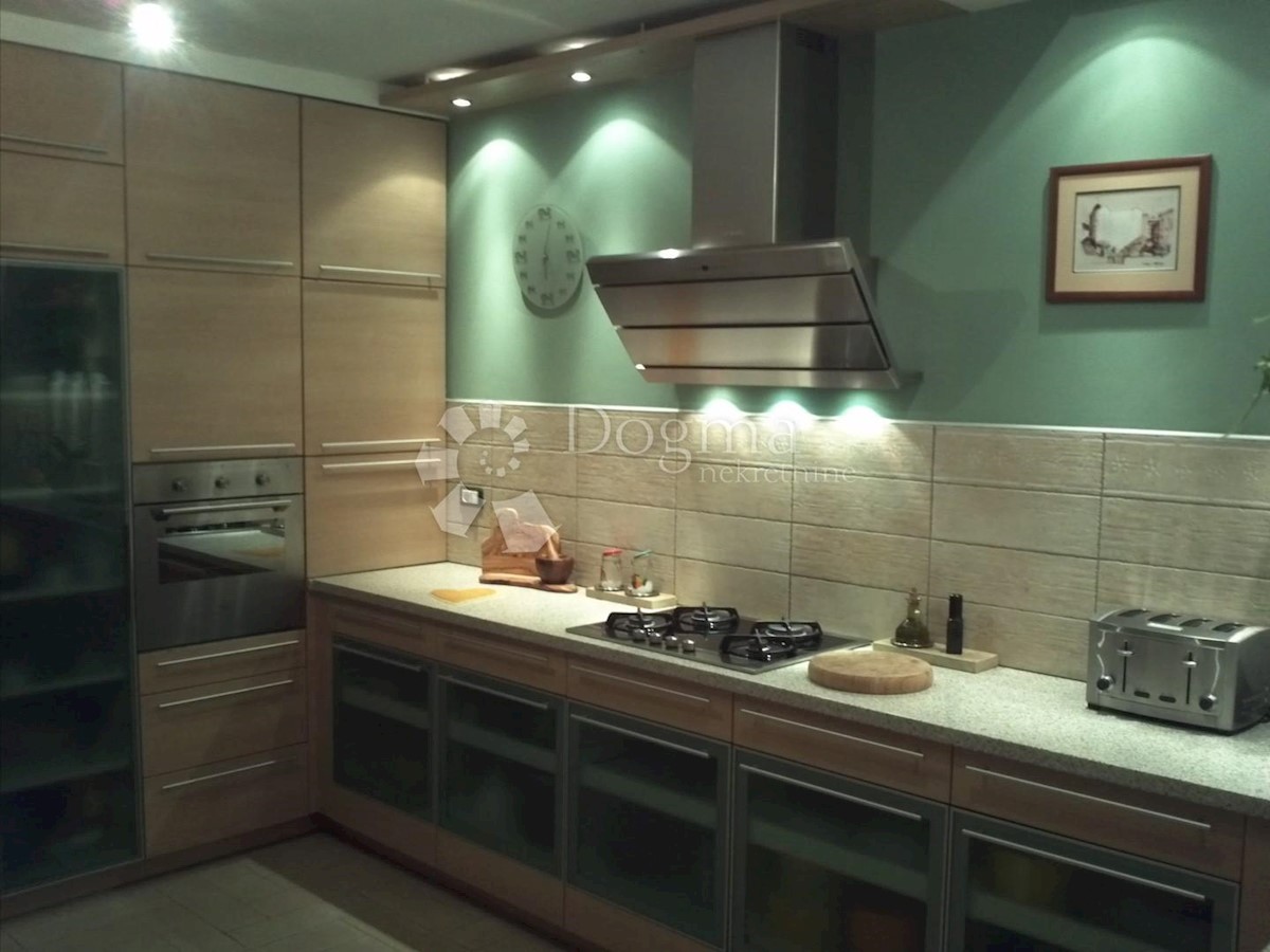 House For sale - PRIMORSKO-GORANSKA  OPATIJA 