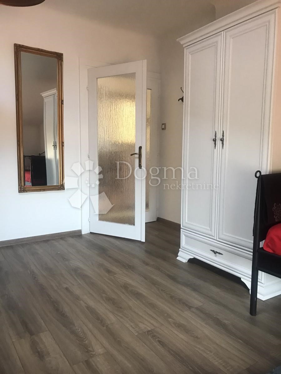 Flat For rent - PRIMORSKO-GORANSKA  LOVRAN 