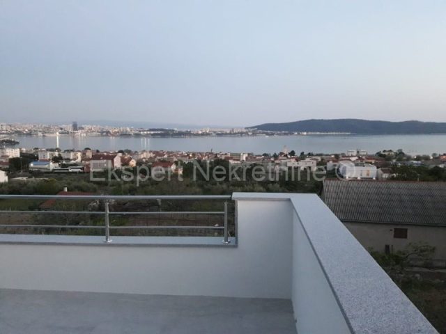Maison à vendre 337 m² – Kaštel Sućurac