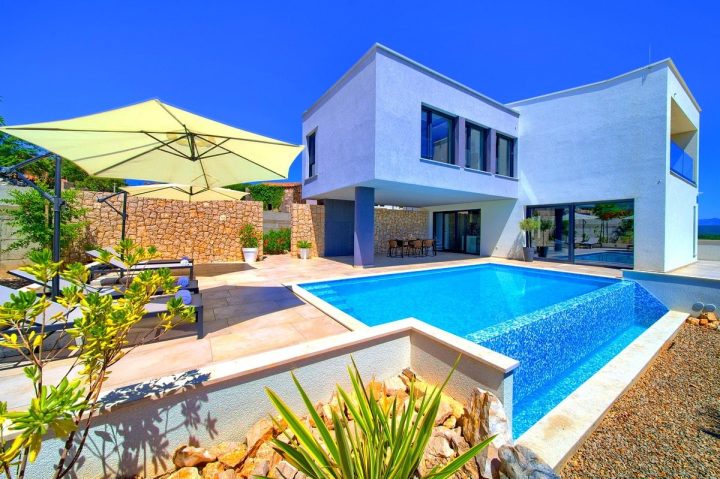Kuća na prodaju 223 m² – Krk