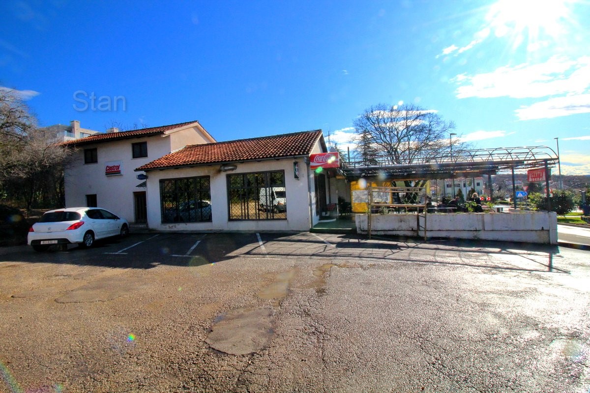 Business premises For sale - PRIMORSKO-GORANSKA  KOSTRENA 