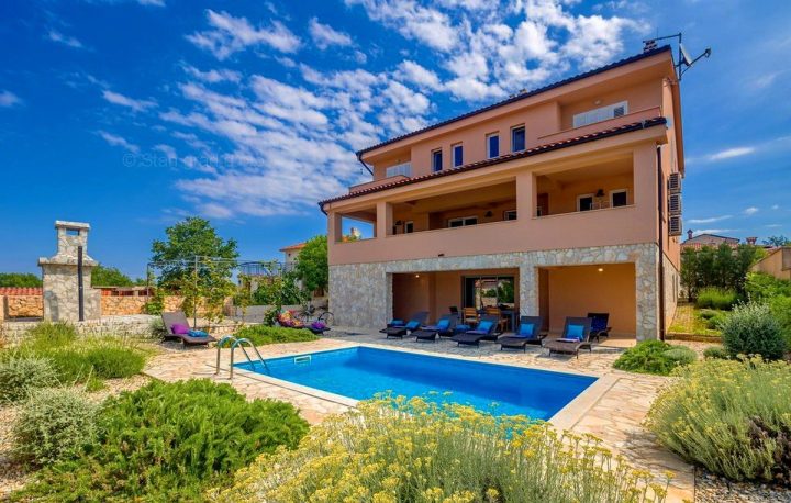 Maison à vendre 433 m² – Krk