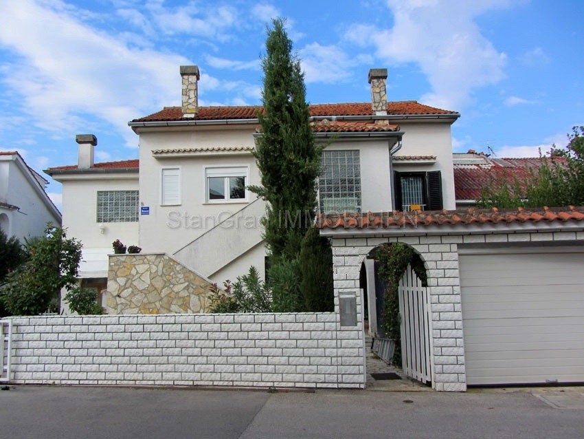 Hiša Naprodaj - PRIMORSKO-GORANSKA  Krk