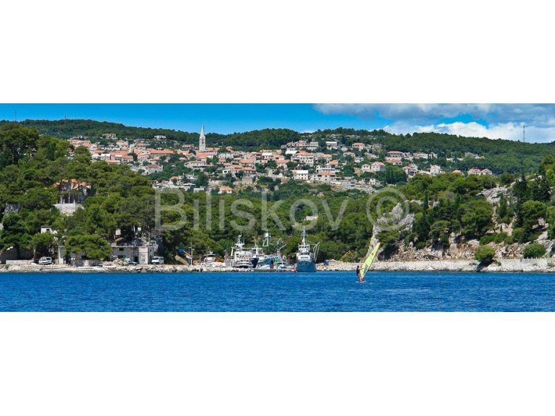 Land For sale - SPLITSKO-DALMATINSKA  BRAČ 