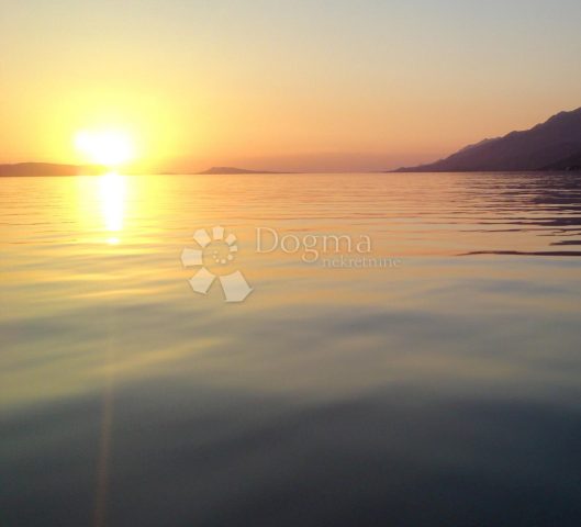 Land for sale 1282 m² – Barić Draga