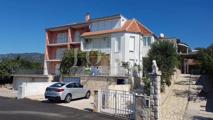 Kuća na prodaju 276 m² – Novi Vinodolski