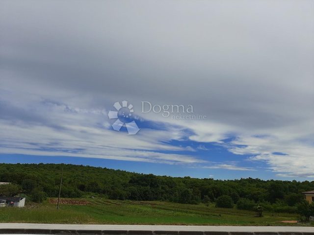 Land for sale 37756 m² – Rovinj